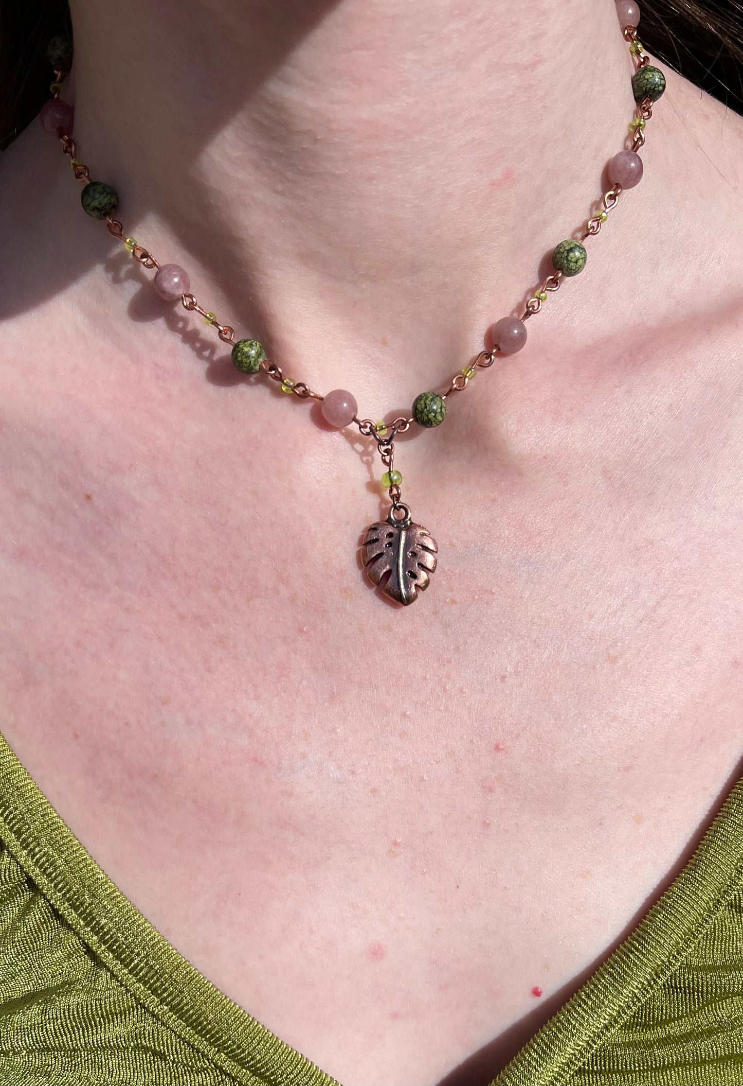 Pink Opal+Russian Serpentine Monstera Choker Set